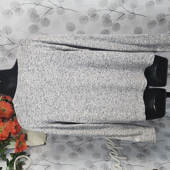 VS PINK Why Am I Out Of Bed Sleep Tee - Picture 7 of 9